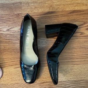 Anne Klein black heels
